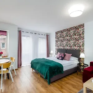 Apartament Sleepway - English Dream Z Parkingiem, Poznań